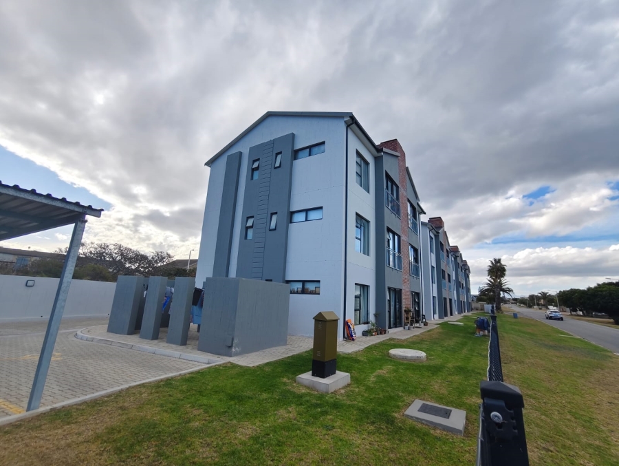 2 Bedroom Property for Sale in Hartenbos Central Western Cape